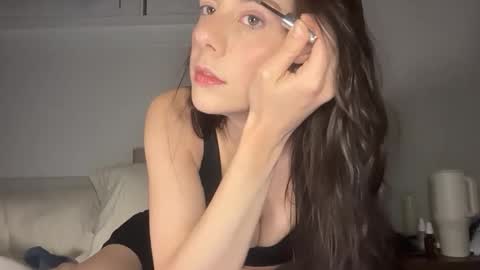 Snapshot of elle67 chatting on November 4, 10:25 am Elle67 online show from November 4, 10:25 am