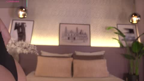 Elle Diane online show from February 2, 12:20 am