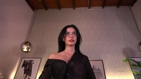 Snapshot of ellediane chatting on July 3, 10:49 pm Elle Diane online show from July 3, 10:49 pm