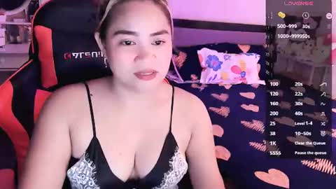 Snapshot of elleelle123 chatting on July 11, 2:14 am Ann online show from July 11, 2:14 am