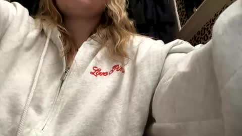 ellejess online show from February 22, 6:02 am