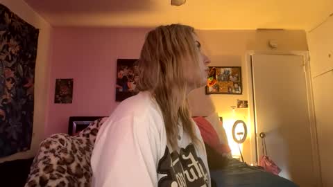 ellejess online show from March 1, 8:33 pm