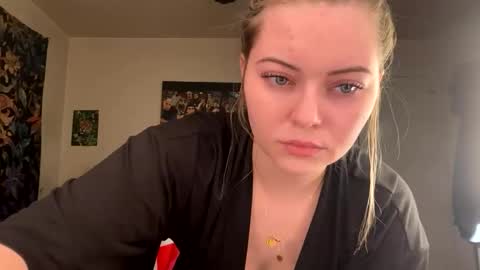 ellejess online show from March 4, 8:48 pm