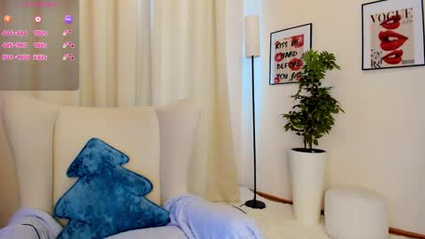 Snapshot of elli_anderson chatting on December 16, 5:12 am elli_anderson online show from December 16, 5:12 am