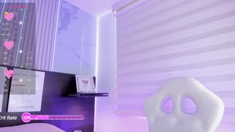 Snapshot of ellie_as chatting on January 10, 8:15 pm Ellie online show from January 10, 8:15 pm