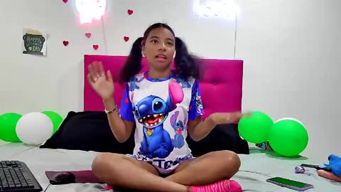 ellie_cute7 online show from April 3, 12:25 pm