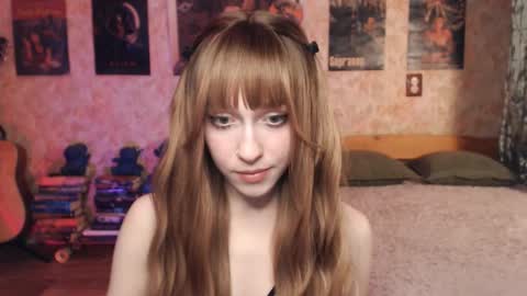 ellie_friendly online show from February 7, 12:36 am