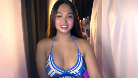 Snapshot of elliecummers chatting on July 14, 11:27 am ellie online show from July 14, 11:27 am