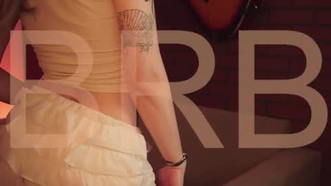 elliecutes online show from October 28, 7:56 am