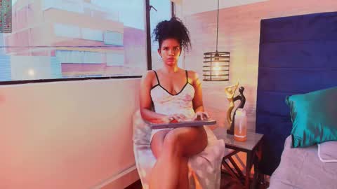 elliee_alves online show from January 16, 12:42 pm