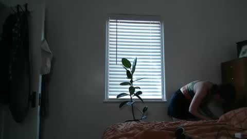 Snapshot of ellierowyn chatting on September 11, 8:31 pm Ellie Rowyn online show from September 11, 8:31 pm