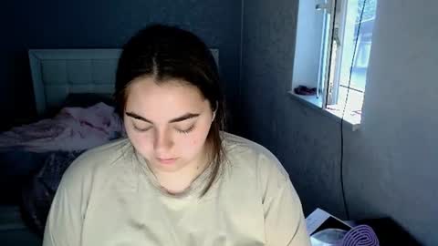 Ellie online show from July 17, 3:24 am