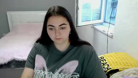 Ellie online show from July 18, 4:05 am