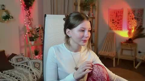 Elli online show from April 11, 7:45 am