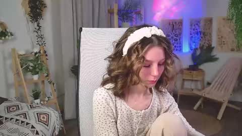 Elli online show from April 13, 6:08 am