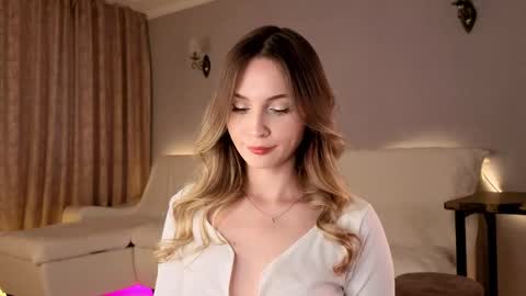 ellijoys online show from April 6, 12:50 pm