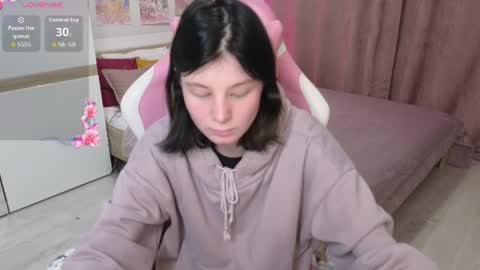 Ellin online show from April 16, 9:15 pm