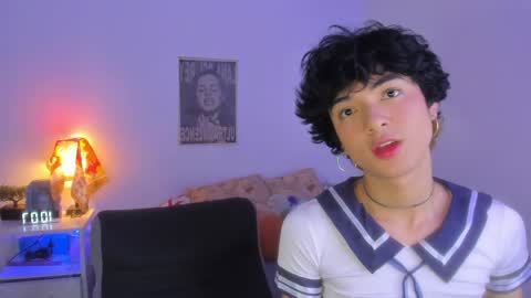 Snapshot of elliotvolkov chatting on June 4, 7:03 am elliotvolkov online show from June 4, 7:03 am