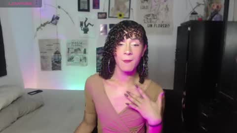 Snapshot of ellis_flowers chatting on November 25, 11:38 pm . online show from November 25, 11:38 pm