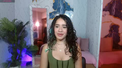 ellis_tay online show from April 10, 11:59 am