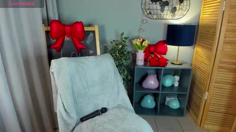 elliup online show from February 22, 5:22 pm