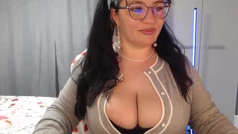 Denise online show from April 22, 4:41 pm