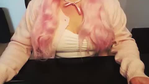 Elly online show from March 27, 1:44 pm