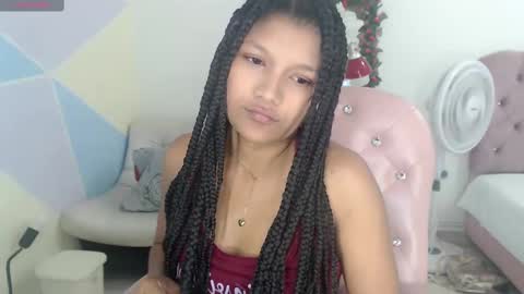 Snapshot of elly_willis chatting on December 30, 12:43 am Elly online show from December 30, 12:43 am