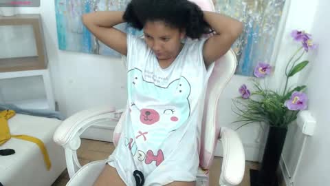 Snapshot of elly_willis chatting on February 23, 3:02 am Elly online show from February 23, 3:02 am