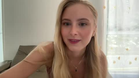 ellykeyofficial online show from August 2, 4:38 pm