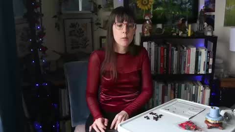 Elly Naomi online show from March 13, 4:24 pm