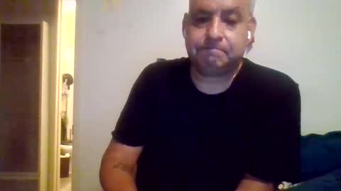 Snapshot of elmario24 chatting on September 11, 6:13 am elmario24 online show from September 11, 6:13 am