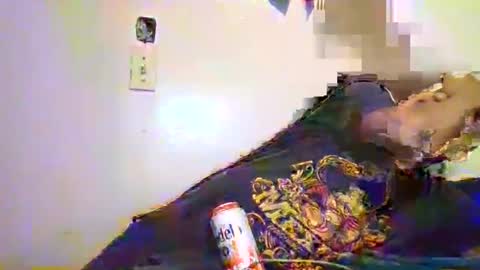 Snapshot of elmario24 chatting on September 22, 6:48 am elmario24 online show from September 22, 6:48 am