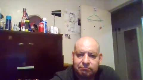 Snapshot of elmario24 chatting on October 7, 7:05 am elmario24 online show from October 7, 7:05 am