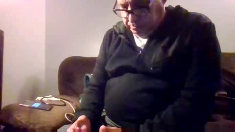 Snapshot of elmario24 chatting on November 24, 8:58 am elmario24 online show from November 24, 8:58 am