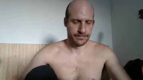 Snapshot of elmatirestrepo chatting on March 13, 8:59 pm Mati Restrepo online show from March 13, 8:59 pm