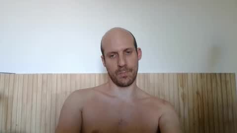 Snapshot of elmatirestrepo chatting on March 15, 2:45 pm Mati Restrepo online show from March 15, 2:45 pm