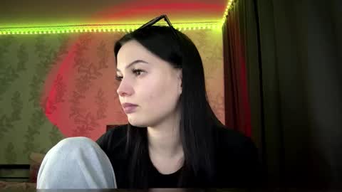 Snapshot of elmermelendes chatting on February 3, 6:35 pm Tiny online show from February 3, 6:35 pm