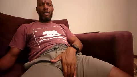 Snapshot of elmorenazogt chatting on February 2, 3:43 am My name is Elmore. Please say hello I like to chat with you. If you have requests or dirty talk please use tip online show from February 2, 3:43 am