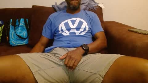 Snapshot of elmorenazogt chatting on February 17, 3:04 am My name is Elmore. Please say hello I like to chat with you. If you have requests or dirty talk please use tip online show from February 17, 3:04 am