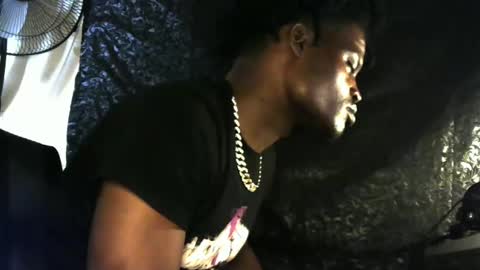 Snapshot of elniga21 chatting on December 23, 4:22 am EL NIIGGGAA  21                                                                  EL NIGGA  21 online show from December 23, 4:22 am