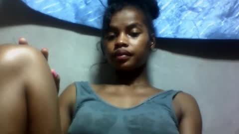 elodie228680 online show from June 3, 2:33 pm