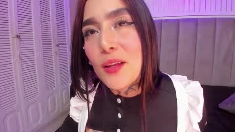 Snapshot of elodie_walker chatting on September 17, 1:29 am Elodie online show from September 17, 1:29 am