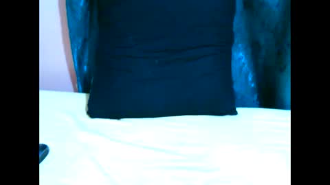 elodielynn online show from March 26, 4:34 pm