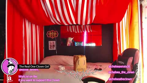 Snapshot of eloise_brown_ chatting on April 20, 7:48 pm Chelsea Please help me to reach 100 thumbs up online show from April 20, 7:48 pm