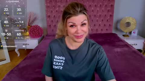 eloise_by online show from July 11, 8:17 am