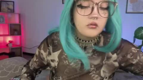 Eloise  . online show from November 26, 4:46 am