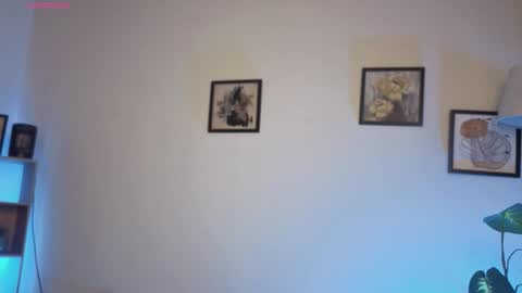 Eloise  . online show from December 21, 4:52 am