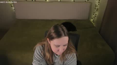 Ela give me a thumbs up if you like it  and this is important for the development of the account online show from February 5, 7:18 pm