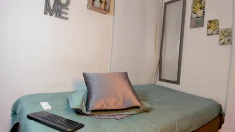 elpekas247 online show from April 8, 2:39 pm